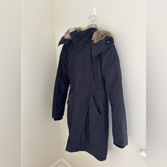 Aritzia Babaton Oskar Parka (1st Generation) - Picture 12 of 16